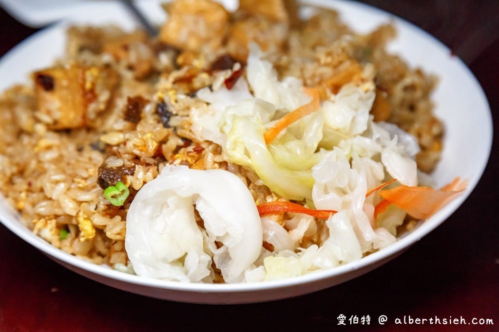 台中后里美食．火少爺專業炒飯（使用臭豆腐皮蛋米血組成的臺灣地獄炒飯超有創意）