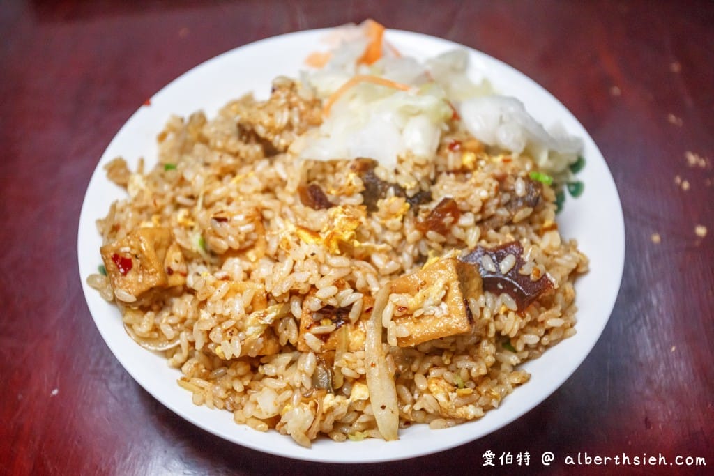 台中后里美食．火少爺專業炒飯（使用臭豆腐皮蛋米血組成的臺灣地獄炒飯超有創意）