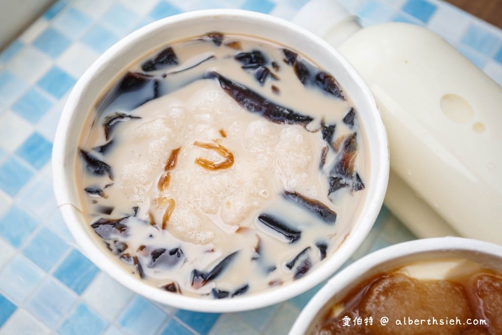 桃園中壢美食．澎湃豆花龍岡店（超推粉粿，豆花也不會過於甜膩清爽好吃）