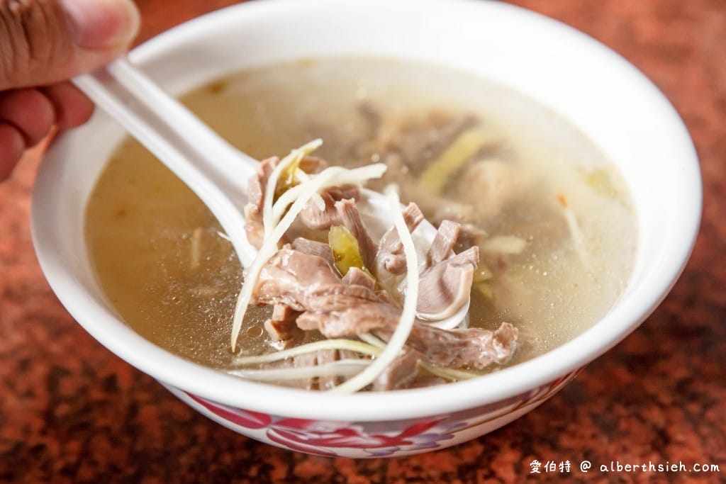 嘉義美食．林家火雞肉飯（在地人推薦，米飯粒粒分明，豬腳也好吃）