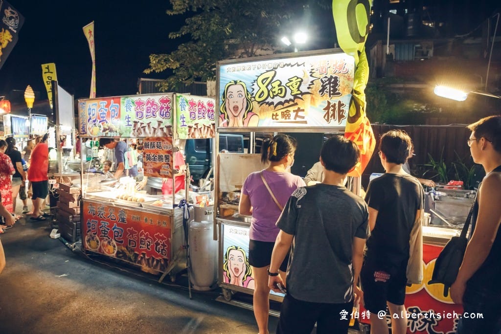 龍岡忠貞貿東夜市（星期三限定的小夜市，腹地不大但吃喝玩樂通通有）