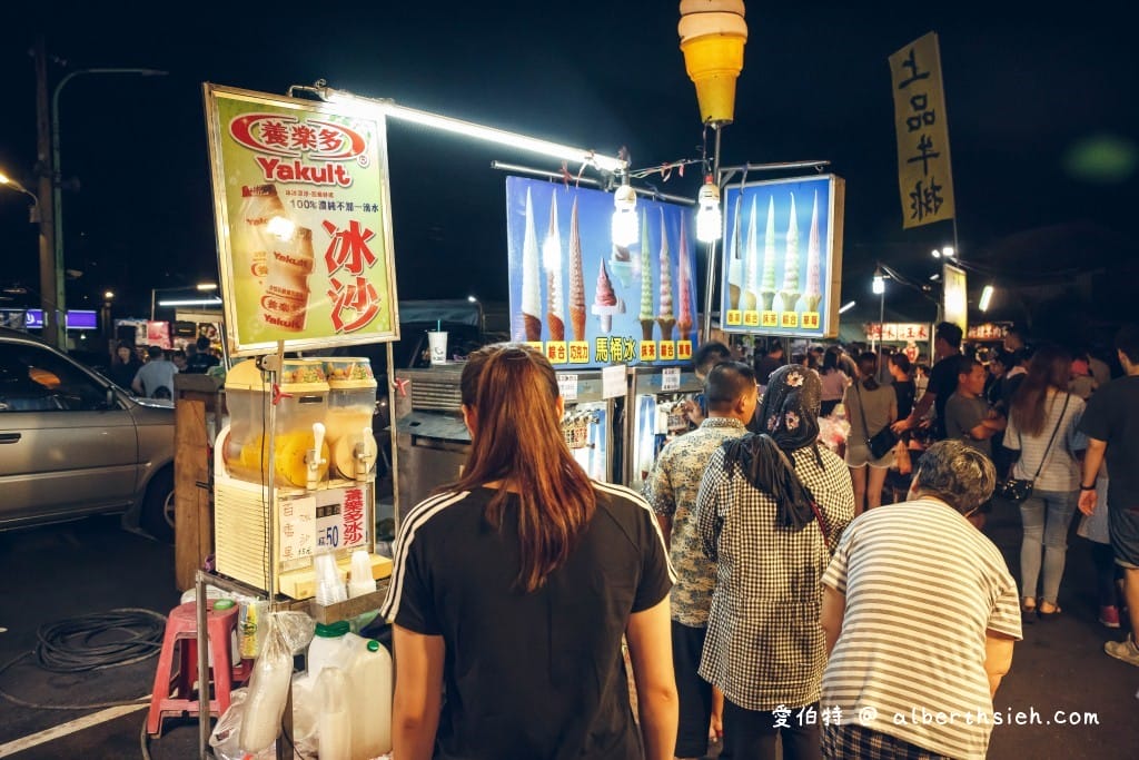 龍岡忠貞貿東夜市（星期三限定的小夜市，腹地不大但吃喝玩樂通通有）