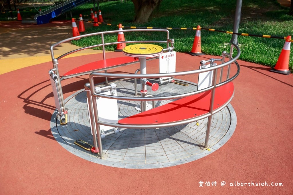 桃園親子景點.大溪埔頂公園共融遊戲場(滾輪溜滑梯/高空滑索/旋轉盤/鳥巢式鞦韆) - 第7張圖 桃園親子景點.大溪埔頂公園共融遊戲場(滾輪溜滑梯/高空滑索/旋轉盤/鳥巢式鞦韆)
