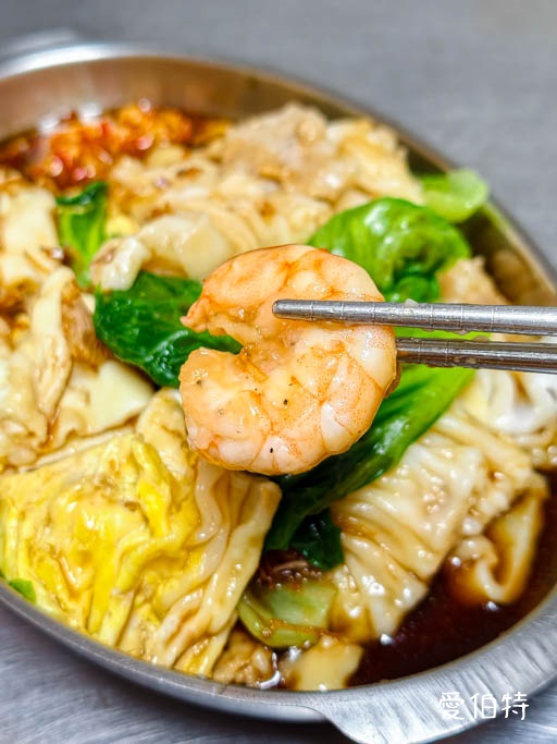 桃園南門市場美食｜南門第一家廣東腸粉，銅板價現蒸腸粉，一份就很飽 @愛伯特