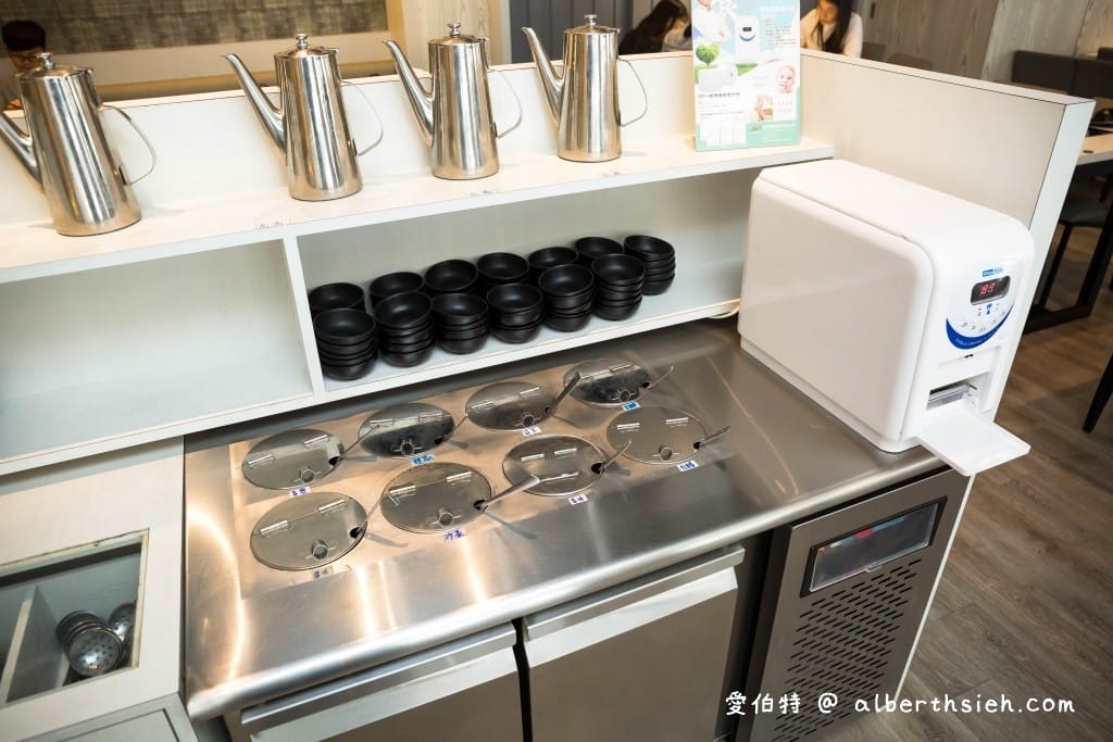 鍋神涮涮鍋中美店．中壢美食（老店進化成文青風火鍋店，環境食材大提升）