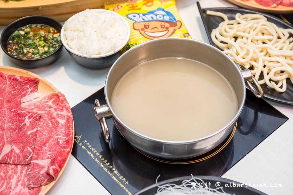 鍋神涮涮鍋中美店．中壢美食（老店進化成文青風火鍋店，環境食材大提升）