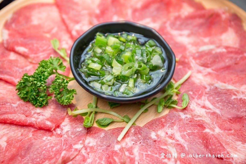 鍋神涮涮鍋中美店．中壢美食（老店進化成文青風火鍋店，環境食材大提升）