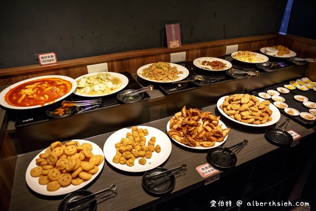 桃園豬對有燒烤吃到飽（一人只要299起，60種以上食材讓你吃粗飽，藝文特區內）