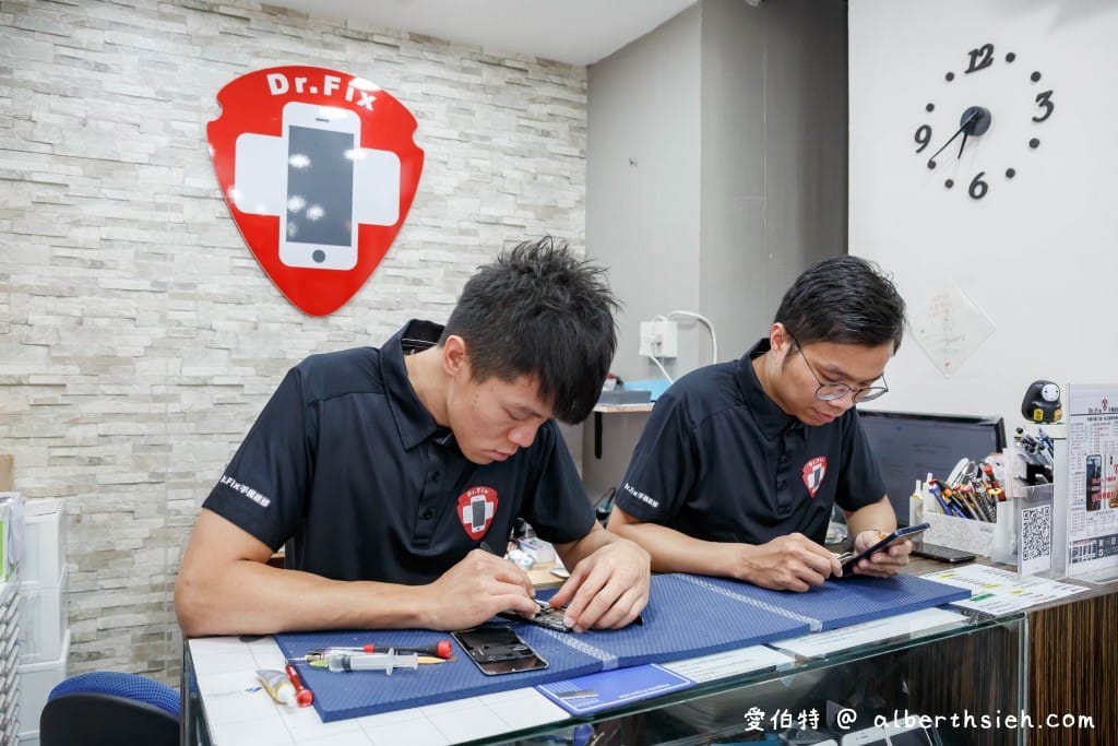中壢手機維修推薦．Dr.Fix手機現場維修（手機主機板面對面維修，備有專業機器料件齊全）
