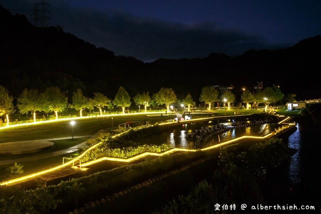 慈湖水舞光雕秀．桃園大溪景點（不分平假日，晚上都有精彩水舞秀等你來欣賞）