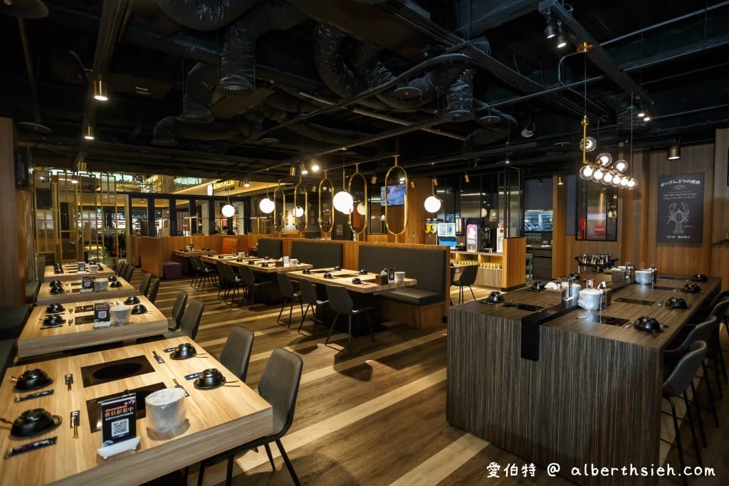 藏王極上鍋物．林口昕境美食（號稱全台肉品最強火鍋，搭配肥美的秋蟹，辦卡再送海鮮戰艦，讓你吃到翻）