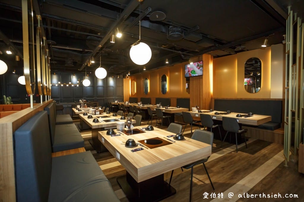 藏王極上鍋物．林口昕境美食（號稱全台肉品最強火鍋，搭配肥美的秋蟹，辦卡再送海鮮戰艦，讓你吃到翻）