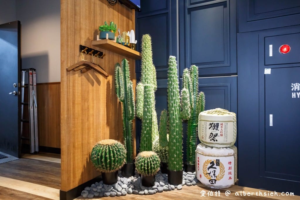 藏王極上鍋物．林口昕境美食（號稱全台肉品最強火鍋，搭配肥美的秋蟹，辦卡再送海鮮戰艦，讓你吃到翻）