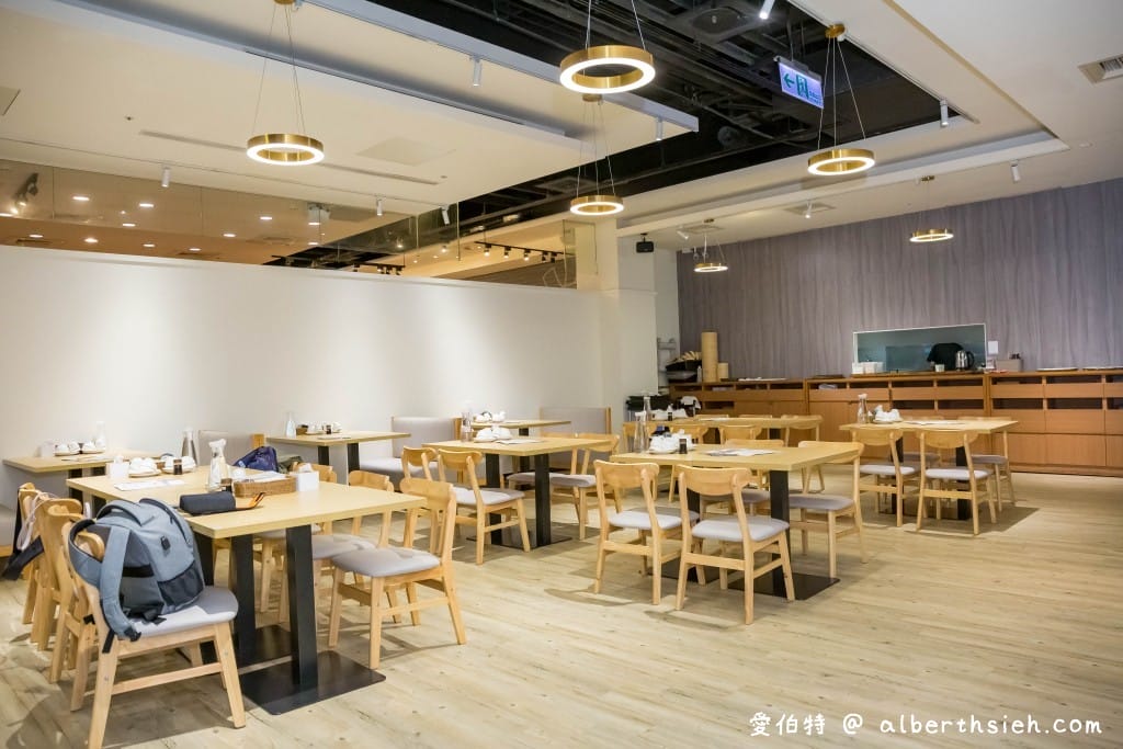 桃園蘆竹南崁美食．港點大師特力家居店（秋意來襲大閘蟹搭配美味港點開吃啦！）