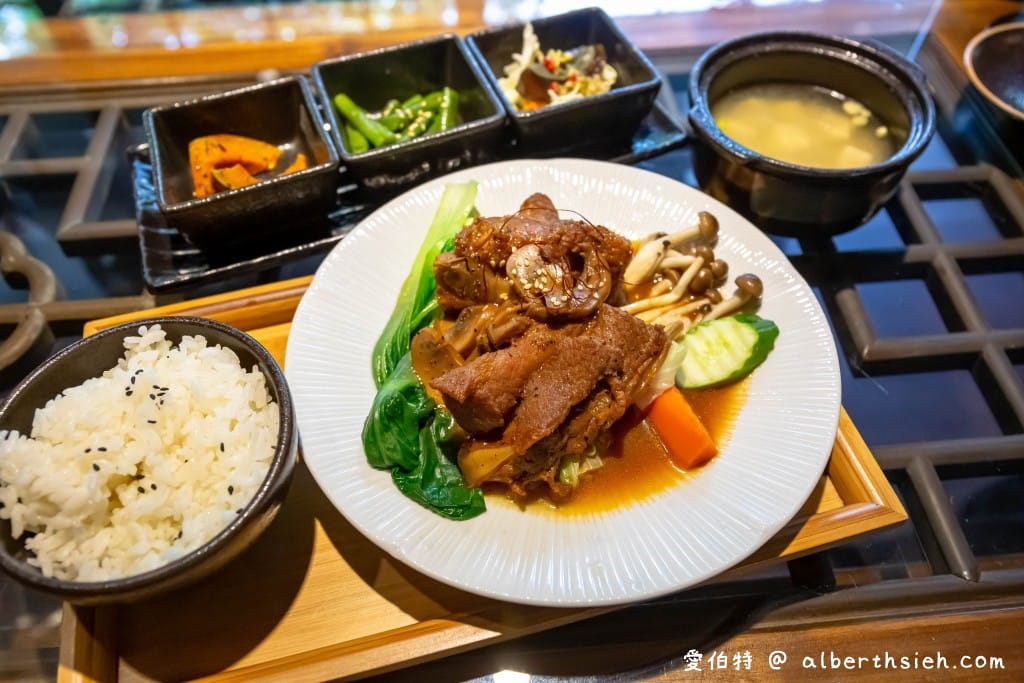 桃園大溪老街美食.灌園草堂十二茶屋(木頭建築環境清靜優美,富有禪意,餐點精緻味道佳) - 第18張圖 桃園大溪老街美食.灌園草堂十二茶屋(木頭建築環境清靜優美,富有禪意,餐點精緻味道佳)