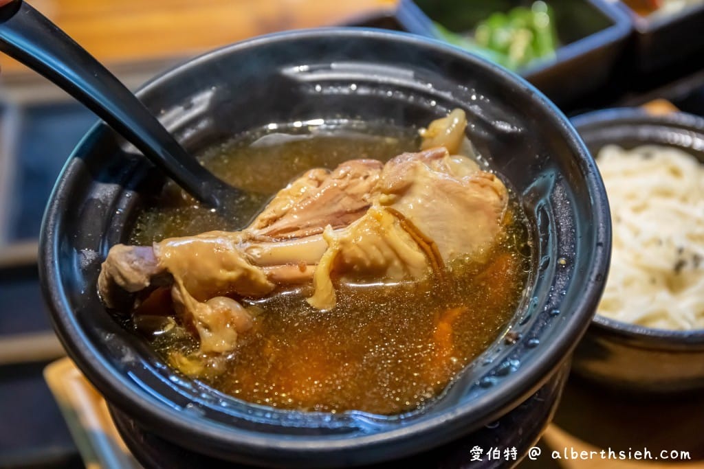 桃園大溪老街美食.灌園草堂十二茶屋(木頭建築環境清靜優美,富有禪意,餐點精緻味道佳) - 第23張圖 桃園大溪老街美食.灌園草堂十二茶屋(木頭建築環境清靜優美,富有禪意,餐點精緻味道佳)
