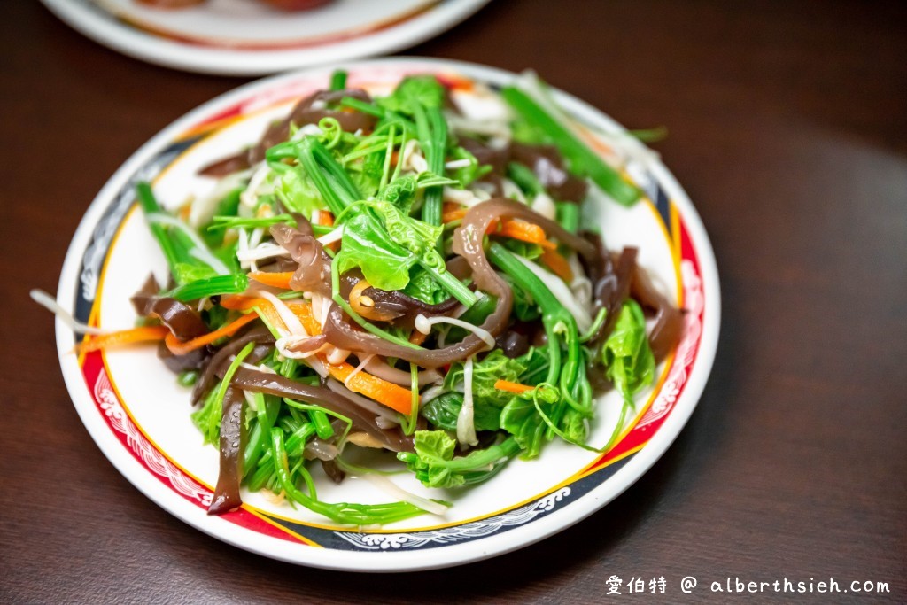 桃園中壢美食，老牌豬肝粥（豬肝鮮嫩好吃，老中壢人必吃過的沙茶豬肝粥） @愛伯特