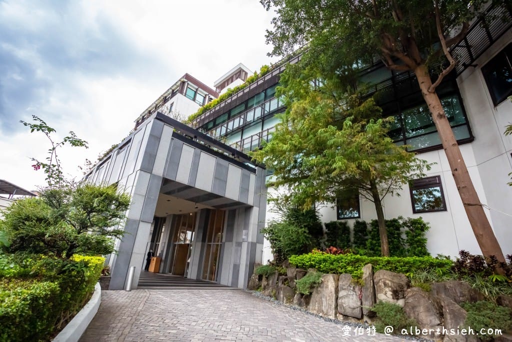 北投大地酒店．台北五星溫泉飯店（360度絕美書牆，會下雪的露天風呂美人湯白磺泉隨你泡）