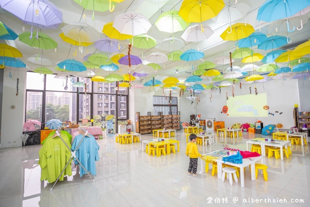 台中親子景點．大振豐洋傘文創館（親子DIY雨傘體驗，組裝以及彩繪打造自己獨一無二的雨傘，室內雨天景點）