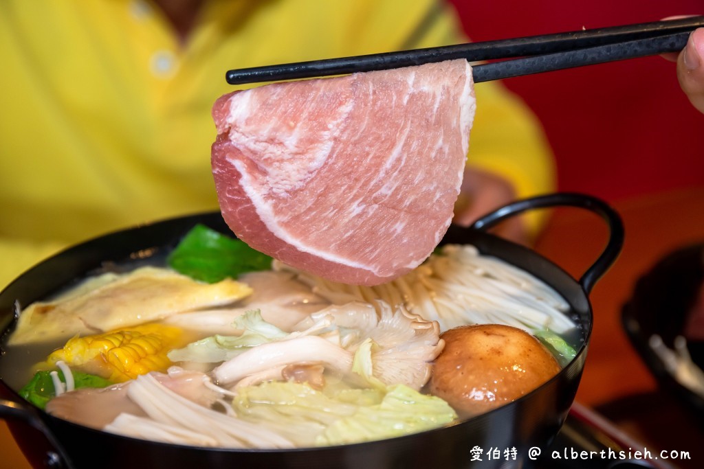 鱻海鮮炭烤火鍋．桃園蘆竹美食（超值商業午餐，螃蟹海鮮小火鍋以及青醬海鮮義大利麵必推） @愛伯特