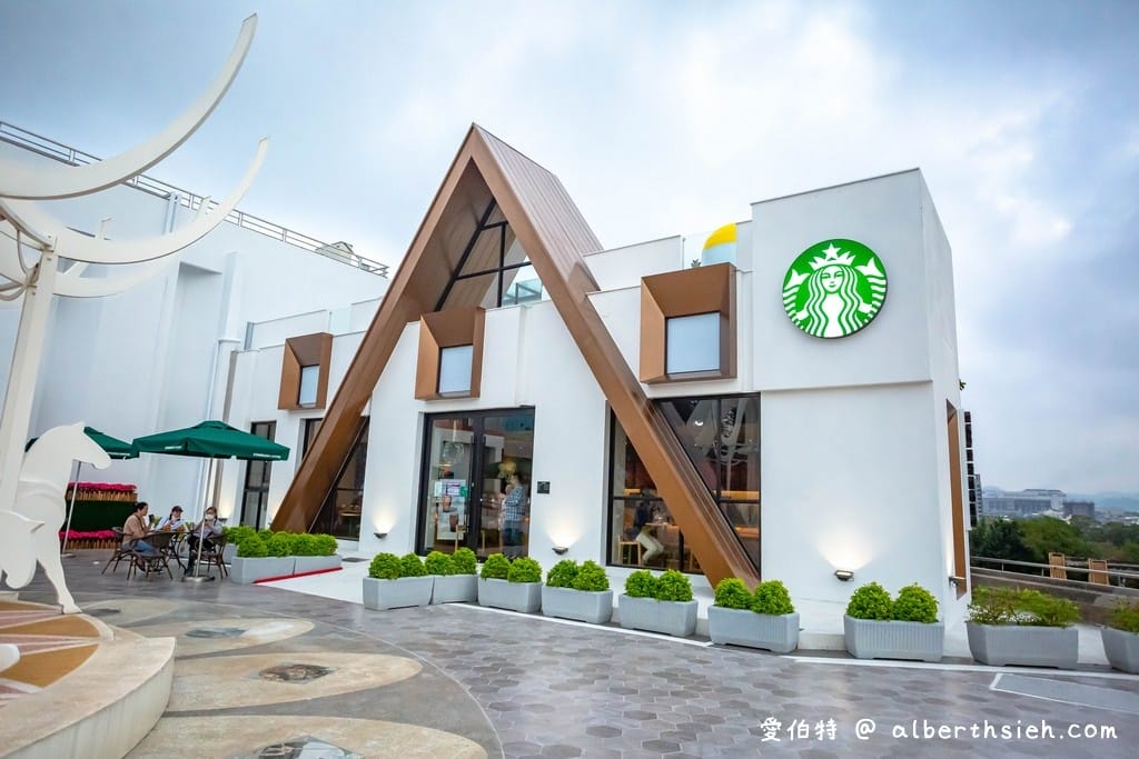 星巴克夢幻積木城堡門市.台中泰安南門市(積木城堡搭配白色旋轉木馬超浪漫) - 第7張圖 星巴克夢幻積木城堡門市.台中泰安南門市(積木城堡搭配白色旋轉木馬超浪漫)