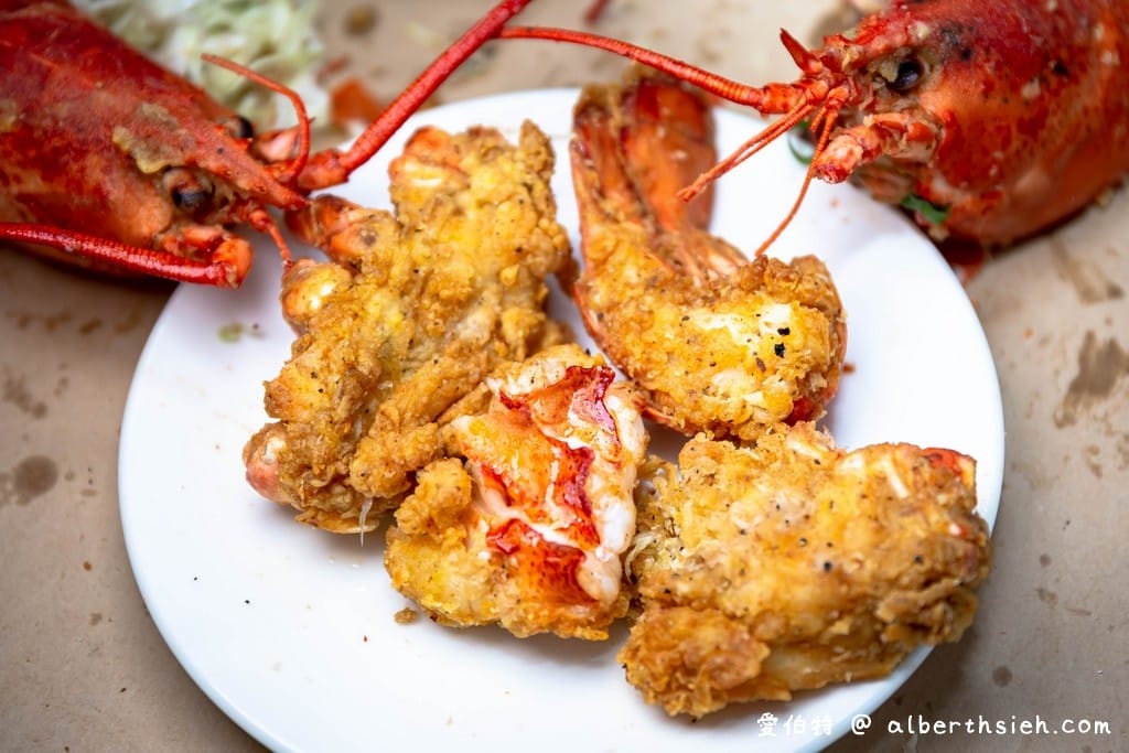 桃園中壢華泰美食．大碼頭美式手抓海鮮（膽固醇是啥遇到龍蝦山先補充蛋白質再說）