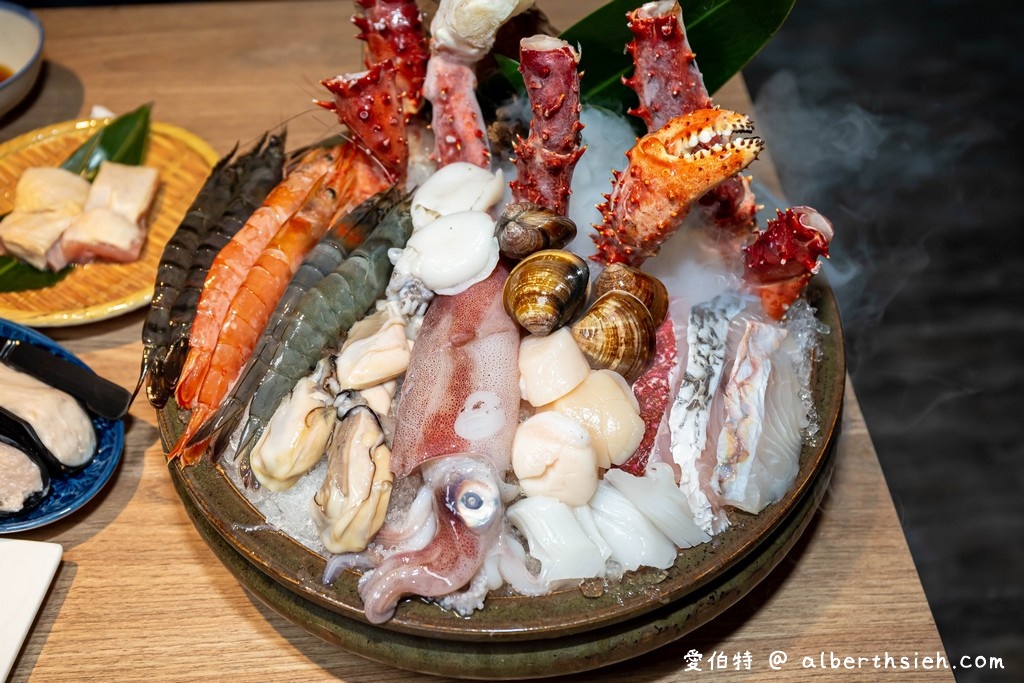 力二帝王蟹吃到飽．桃園美食火鍋吃到飽（帝王蟹和牛生魚片數十種頂級食材讓你吃到不要不要的） @愛伯特