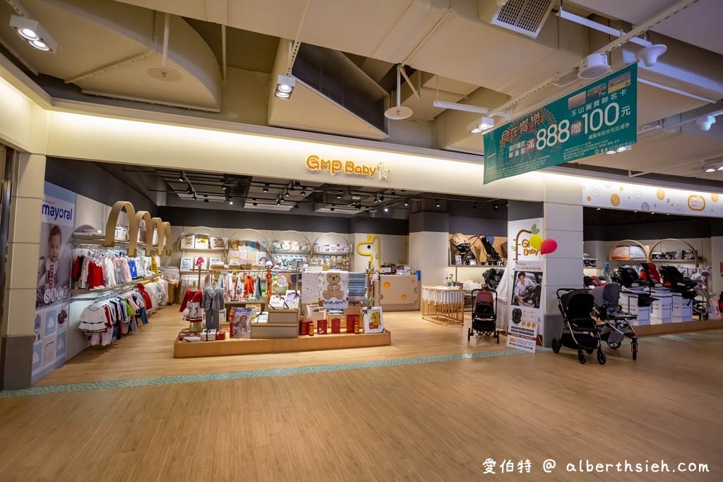 后里麗寶outlet二期．台中OUTLET（義大利異國風情，星巴克鐘樓，吃喝玩樂住一次滿足）