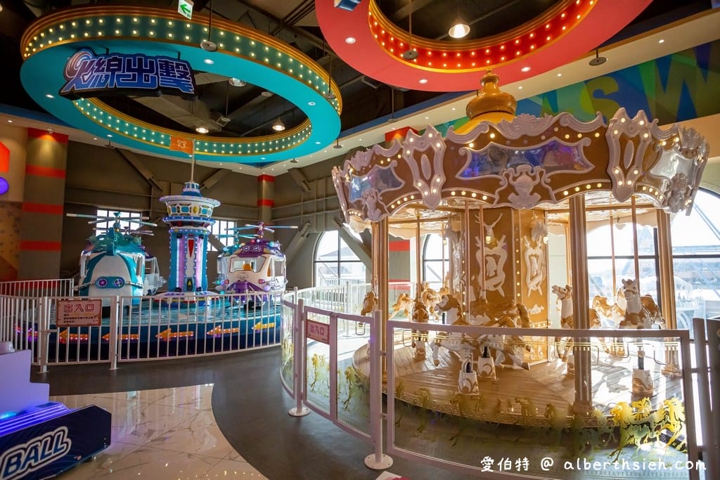 后里麗寶outlet二期．台中OUTLET（義大利異國風情，星巴克鐘樓，吃喝玩樂住一次滿足）