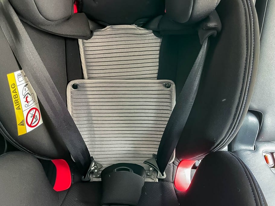 CHICCO SEAT 4 FIX ISOFIX安全汽座AIR版（適合0~12歲，360度旋轉，還有網帽可以遮陽）
