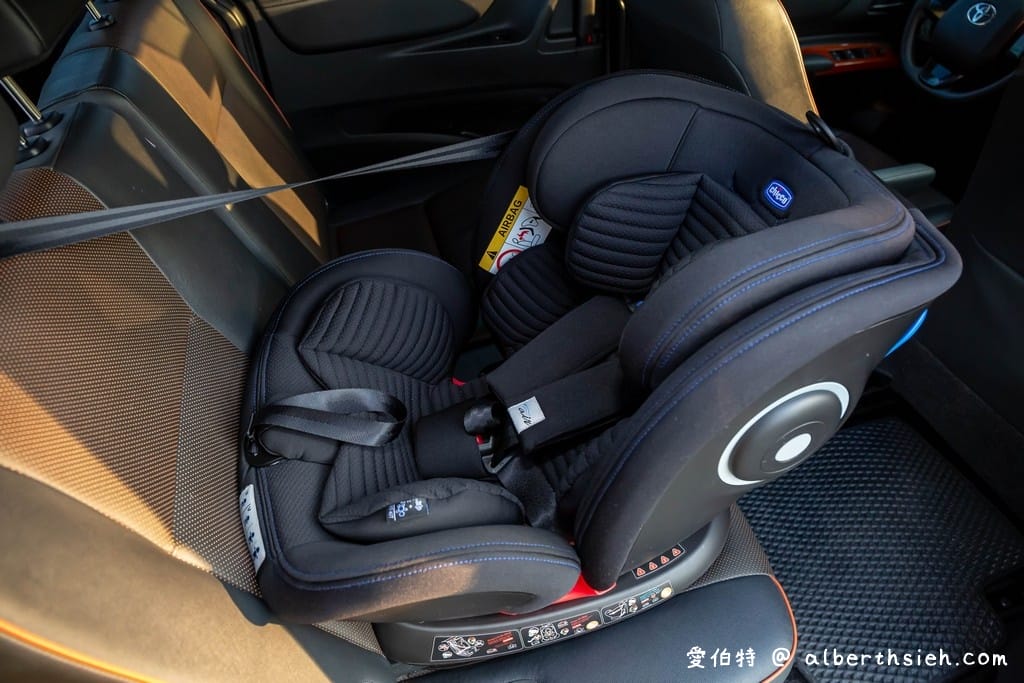 CHICCO SEAT 4 FIX ISOFIX安全汽座AIR版（適合0~12歲，360度旋轉，還有網帽可以遮陽）