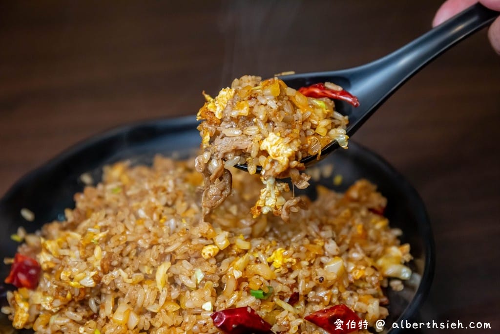 炒味亭炒飯專賣店．桃園美食（加飯不加價，內用白飯吃到飽，台灣炒飯王櫻花蝦炒飯必點）