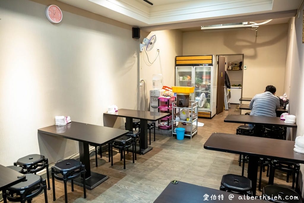炒味亭炒飯專賣店．桃園美食（加飯不加價，內用白飯吃到飽，台灣炒飯王櫻花蝦炒飯必點）