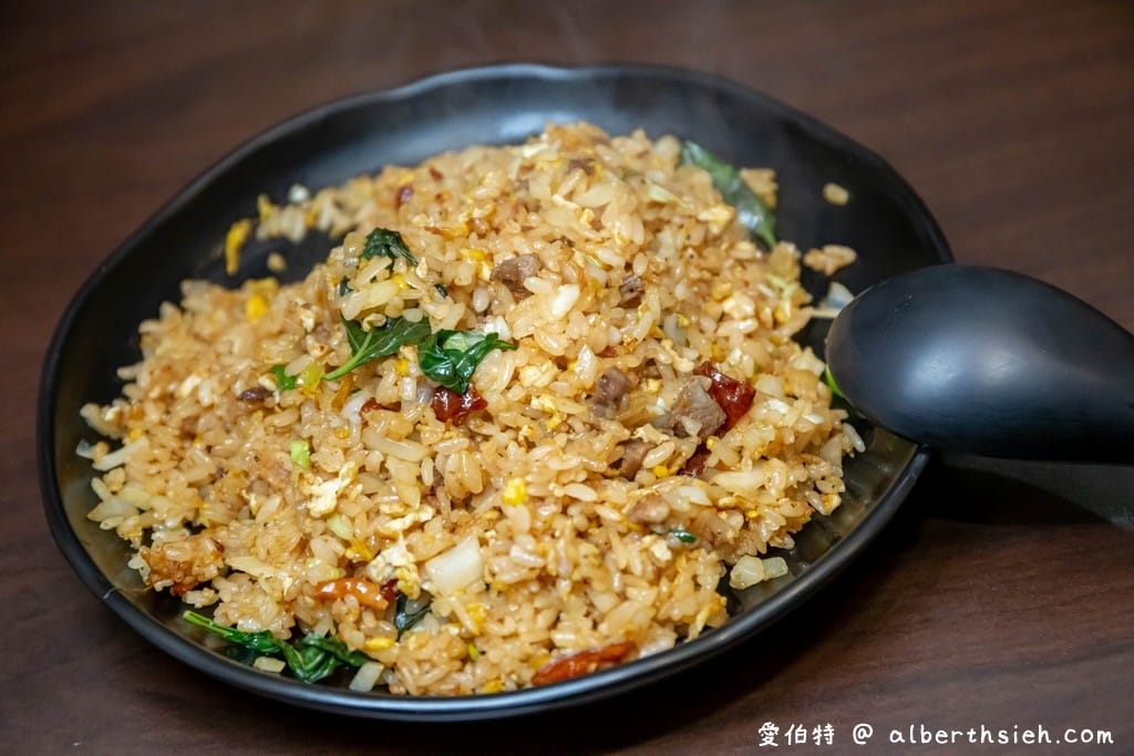 炒味亭炒飯專賣店．桃園美食（加飯不加價，內用白飯吃到飽，台灣炒飯王櫻花蝦炒飯必點）