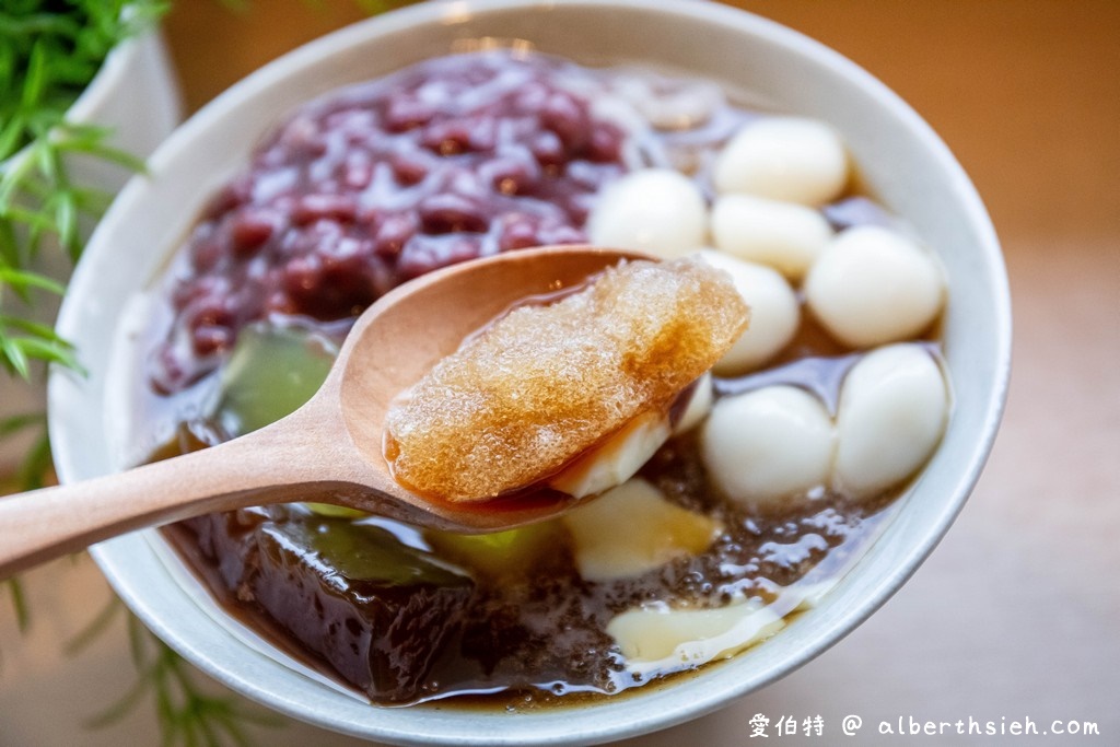 桃園龍潭美食．澎湃豆花龍潭店（豆花/嫩仙草、冰沙、糖水吃到飽的文青風豆花店） @愛伯特