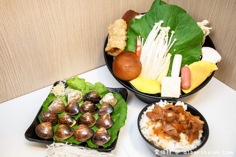 桃園楊梅火鍋超有肉涮涮屋（主打天然高湯，肉盤份量大肉質海鮮都很優質，極推麻辣湯頭）