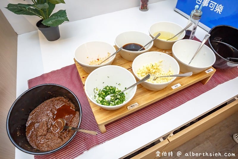桃園楊梅火鍋超有肉涮涮屋（主打天然高湯，肉盤份量大肉質海鮮都很優質，極推麻辣湯頭）