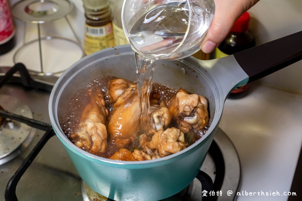 滷雞腿．ARIES食譜（滷半小時以上才夠味好咬，湯汁不要浪費拌麵超美味） @愛伯特