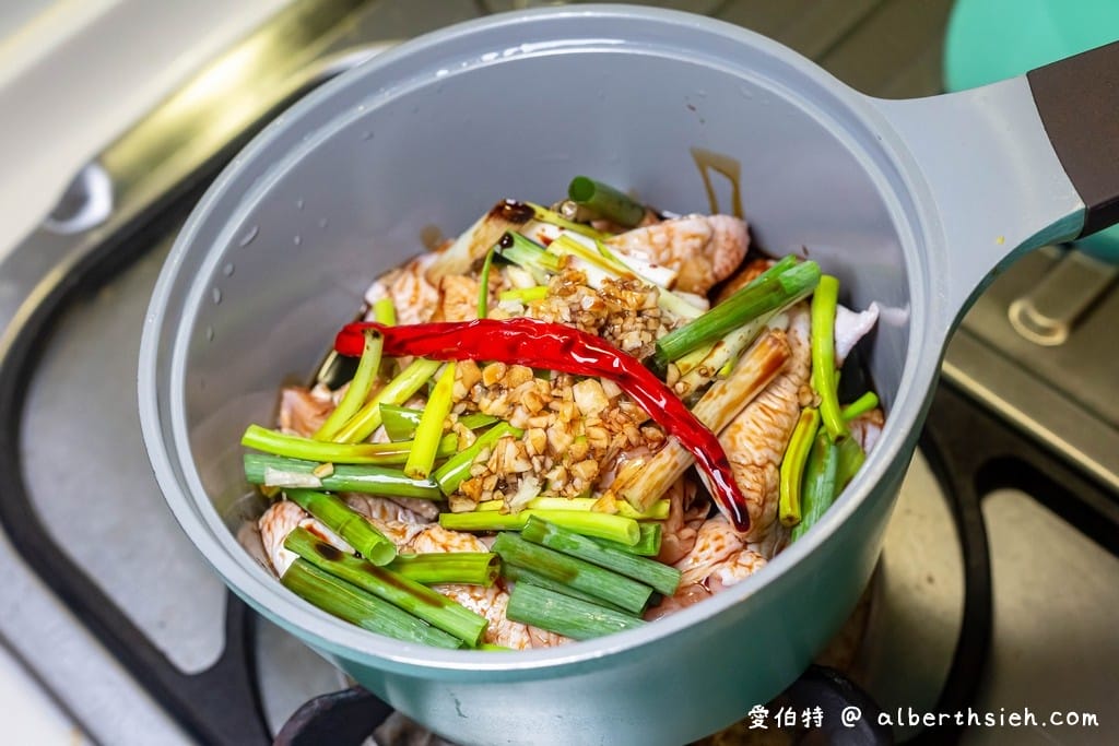 滷雞腿．ARIES食譜（滷半小時以上才夠味好咬，湯汁不要浪費拌麵超美味）