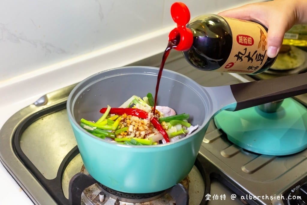 滷雞腿．ARIES食譜（滷半小時以上才夠味好咬，湯汁不要浪費拌麵超美味）