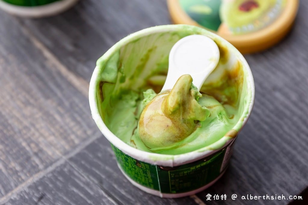 便利商店限定美食．Kenji健司&辻利茶舖（全家辻利抹茶流心冰淇淋/小七辻利抹茶拿鐵）