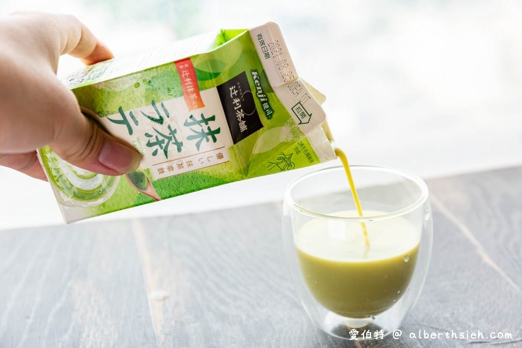 便利商店限定美食．Kenji健司&辻利茶舖（全家辻利抹茶流心冰淇淋/小七辻利抹茶拿鐵）