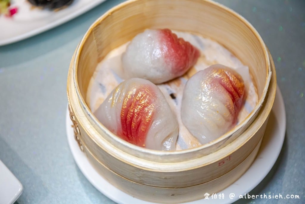 嘉義美食．頤粵軒新悦花園酒店（天鵝千層蘿蔔酥餅，稻草西施牛好吃又好拍）