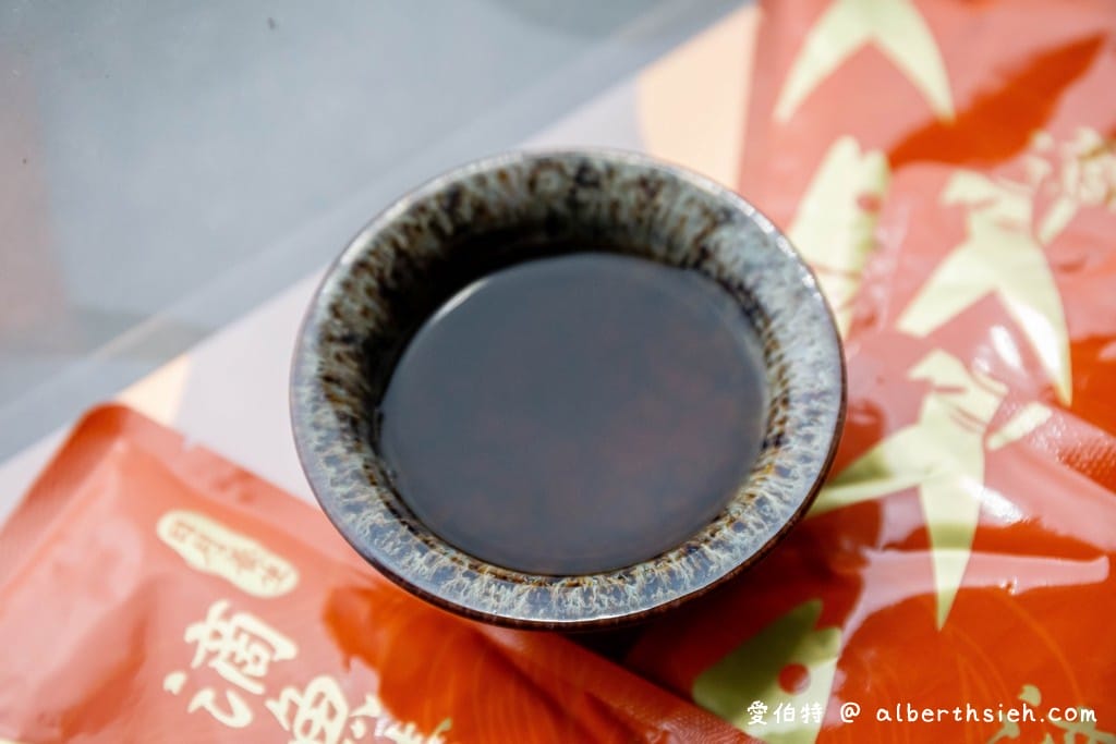 中秋送禮推薦。芳茲生技日月養生雞魚饗宴禮盒（常溫滴雞精滴魚精，雙雙榮獲SNQ品質獎章，優質蛋白質補充精氣神！）