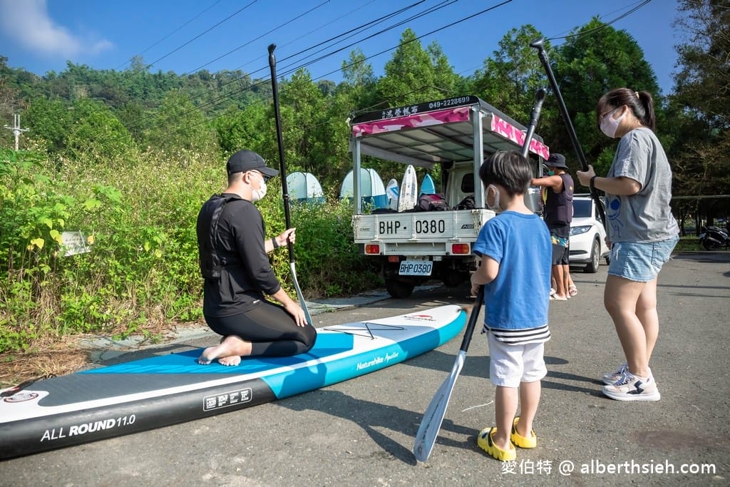 日月潭SUP推薦．What SUP划涉立槳運動（單眼加空拍機幫你拍攝，3歲就可玩）