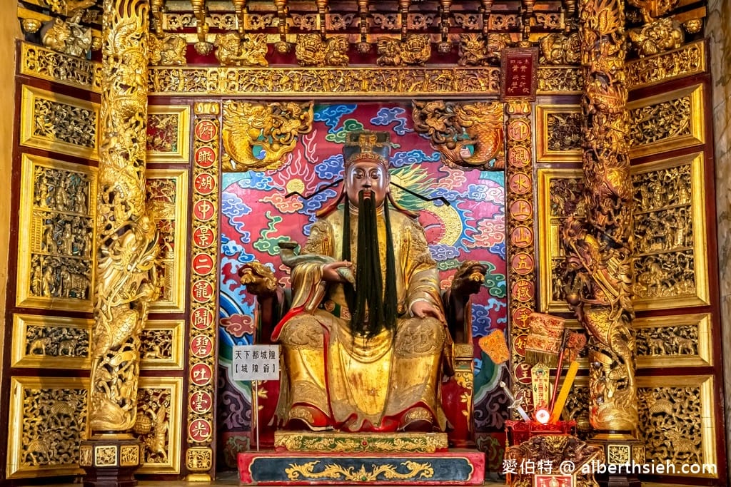 日月潭文武廟．南投關聖帝君廟（氣勢非凡，俯瞰日月潭湖光山色，供奉岳飛孔子月老藥師佛）