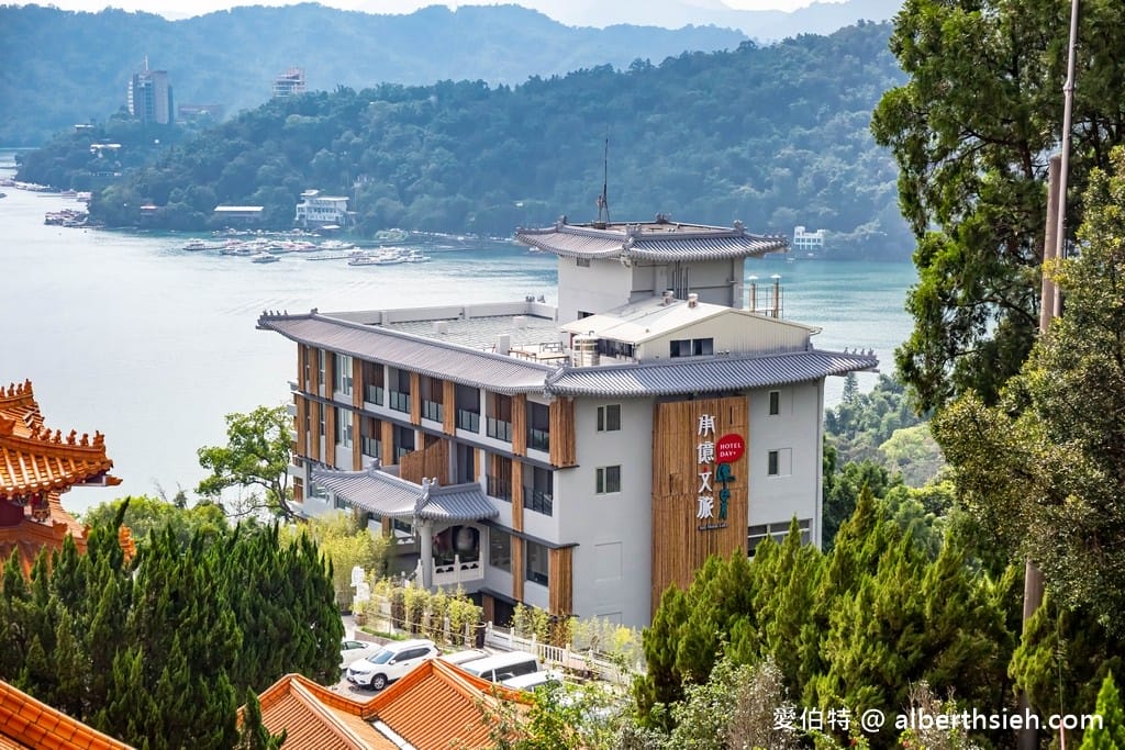 日月潭文武廟．南投關聖帝君廟（氣勢非凡，俯瞰日月潭湖光山色，供奉岳飛孔子月老藥師佛）