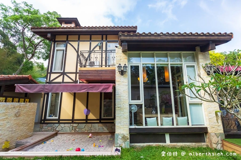 苗栗三義景觀餐廳・青松自在（龍騰斷橋旁，庭院草皮沙坑，親子景觀下午茶咖啡廳）