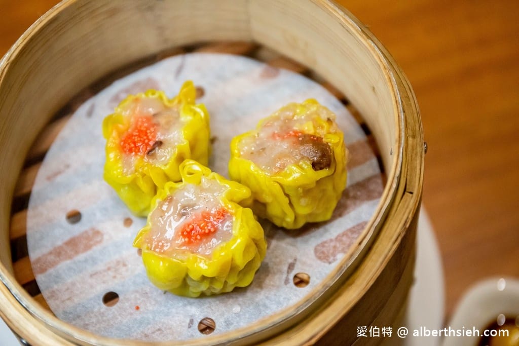 台中麗寶outlet美食．十二月粥品（砂鍋粥還不錯，但一定要在加點其它食材一起煮會更讚！）