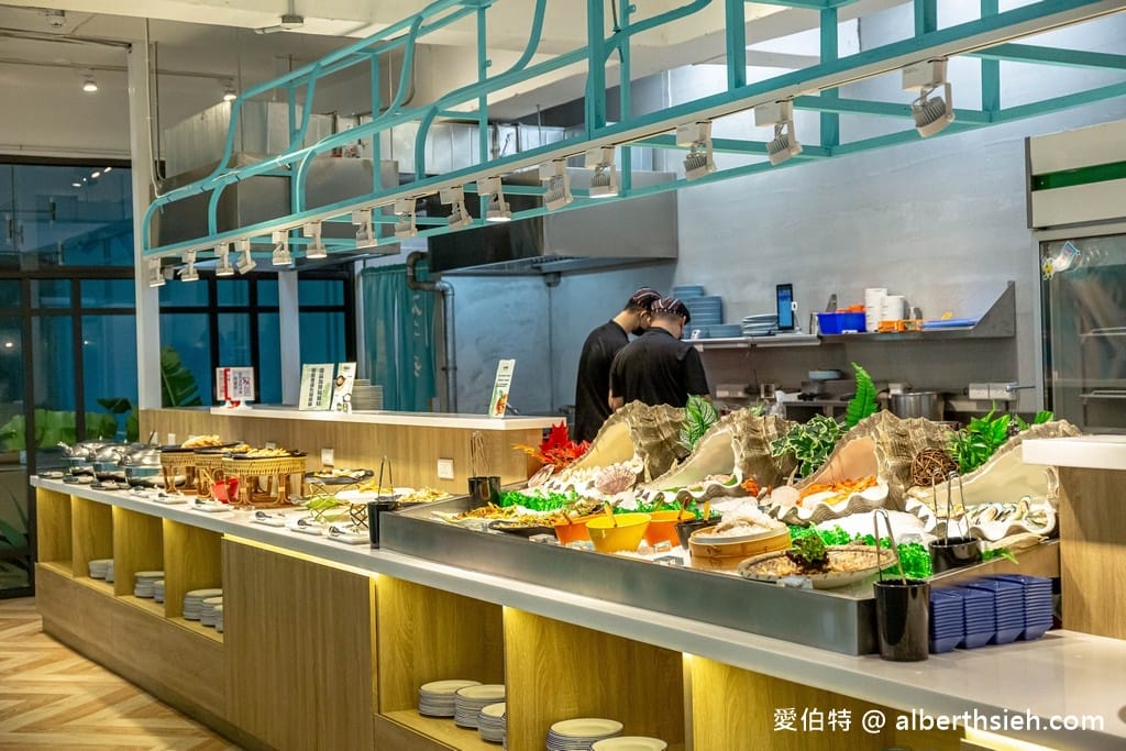 桃園泰式料理吃到飽・太夯泰料理中山店（759起精緻單點吃到飽，50道泰式料理以及70種以上自助吧任你吃）